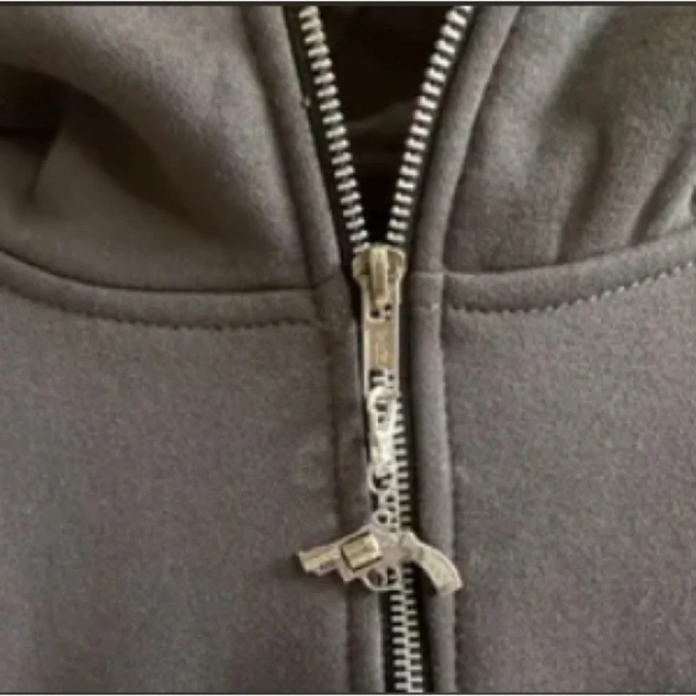 Silver Gun and Brass Knuckles Charms - Picture 4 of 7